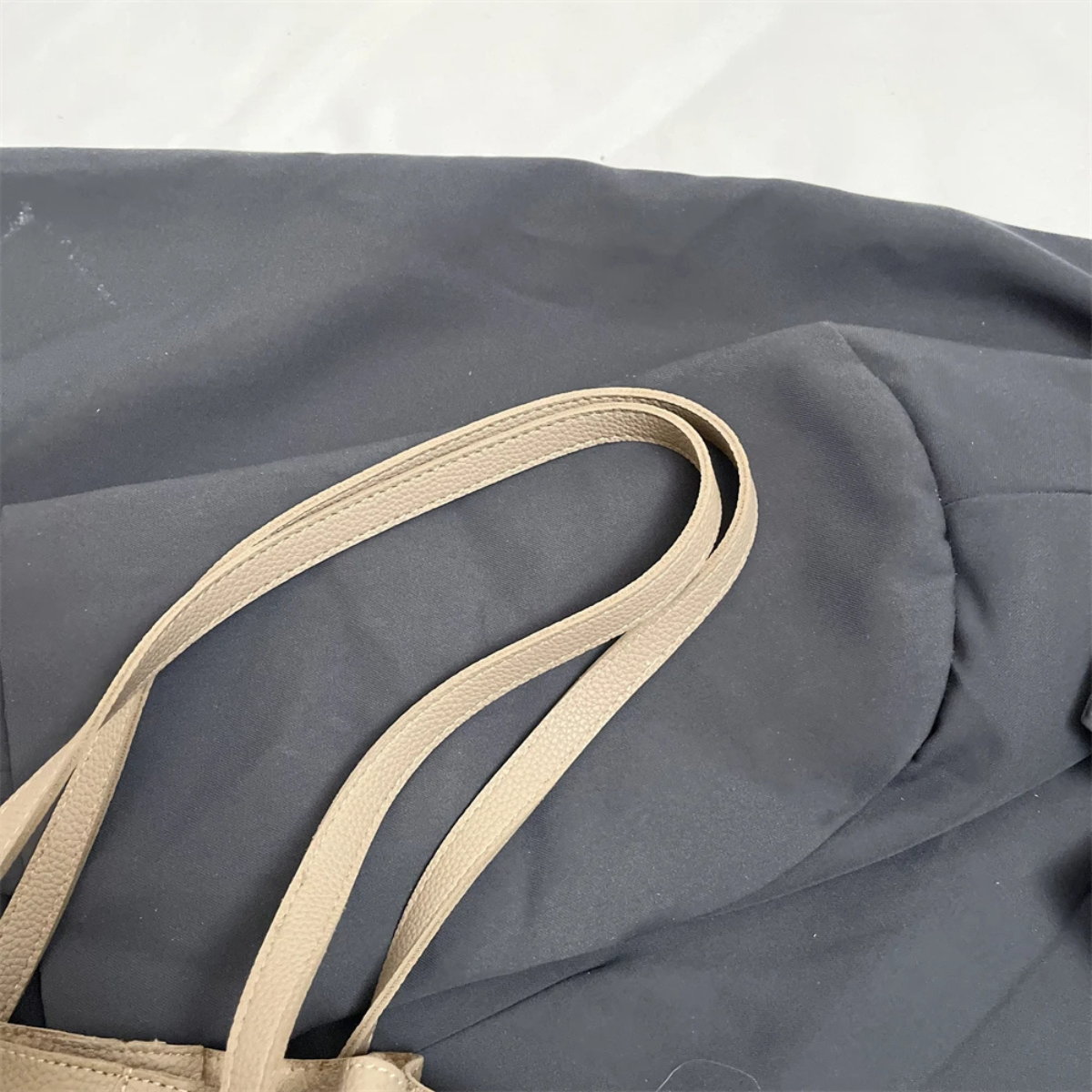 Large Tote Shoulder Bag – Stylish Everyday Handbag for Women