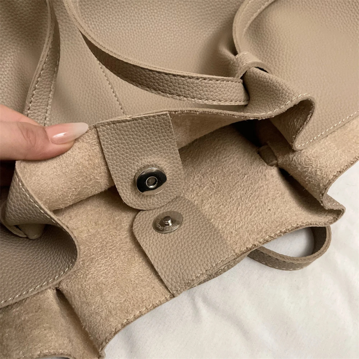 Large Tote Shoulder Bag – Stylish Everyday Handbag for Women