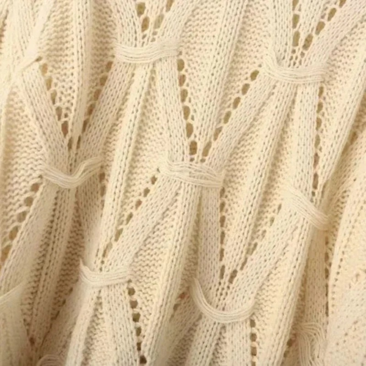Women's Cropped Cable Knit Jumper