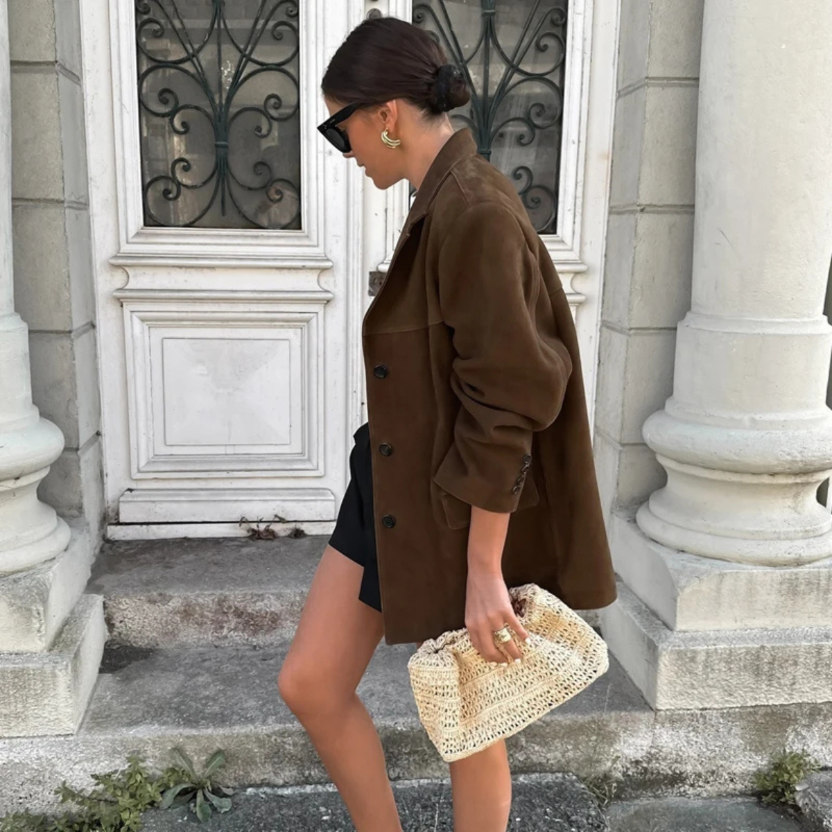 Trendy Long Suede Coat – Smart Casual Look