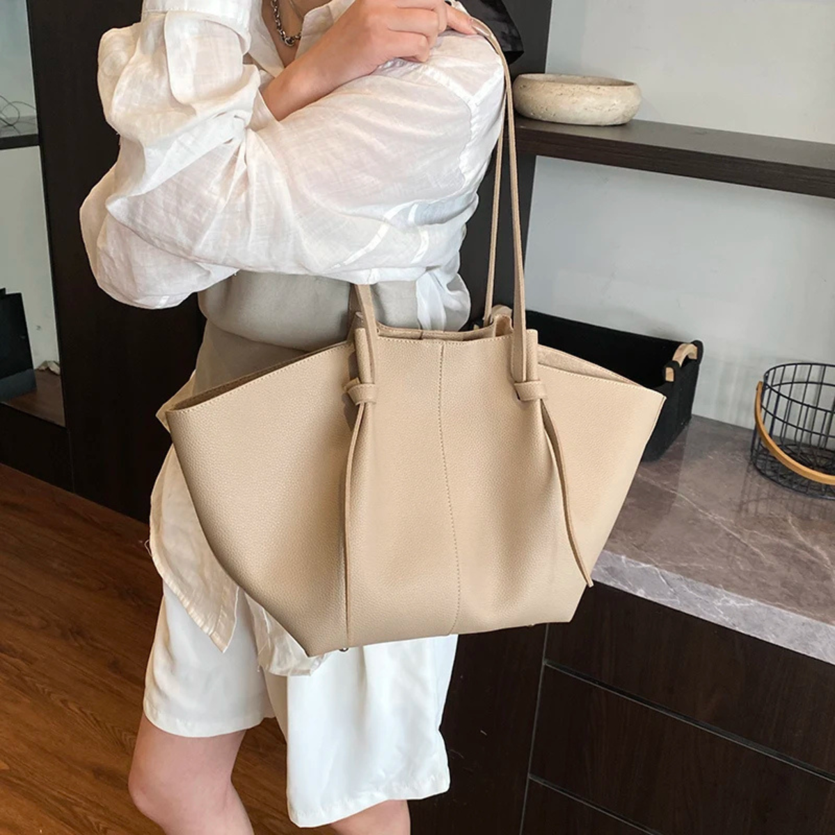 Large Tote Shoulder Bag – Stylish Everyday Handbag for Women
