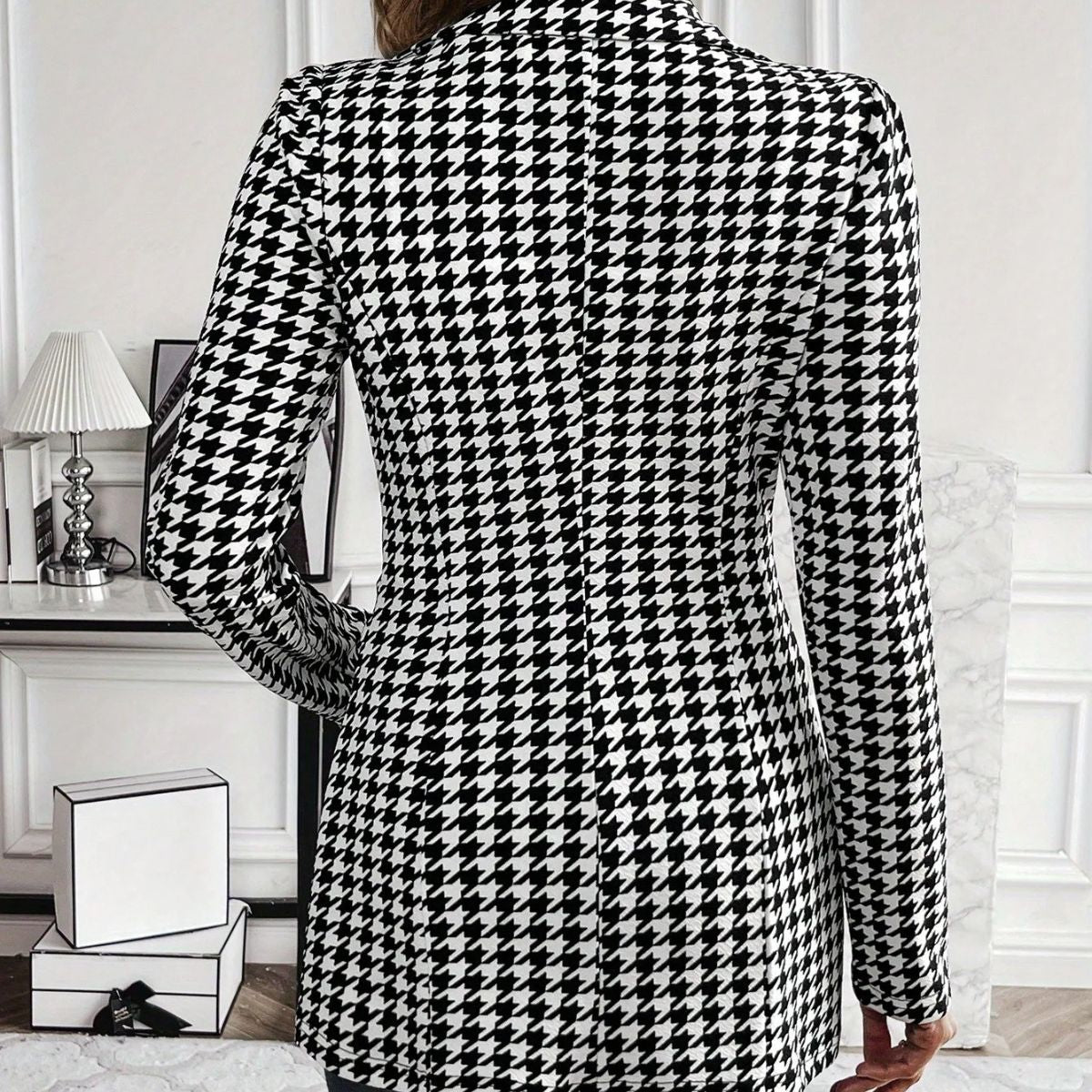 Classic Check Blazer – Elegant Workwear Coat