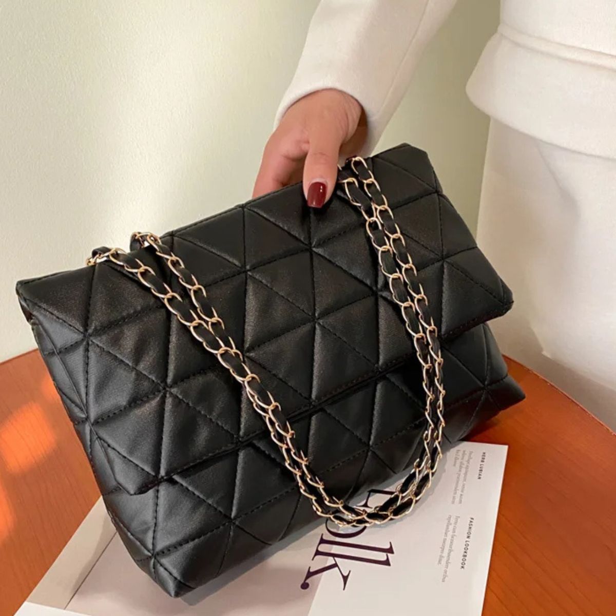 Classic Quilted Leather Bag – Chain Strap Purse