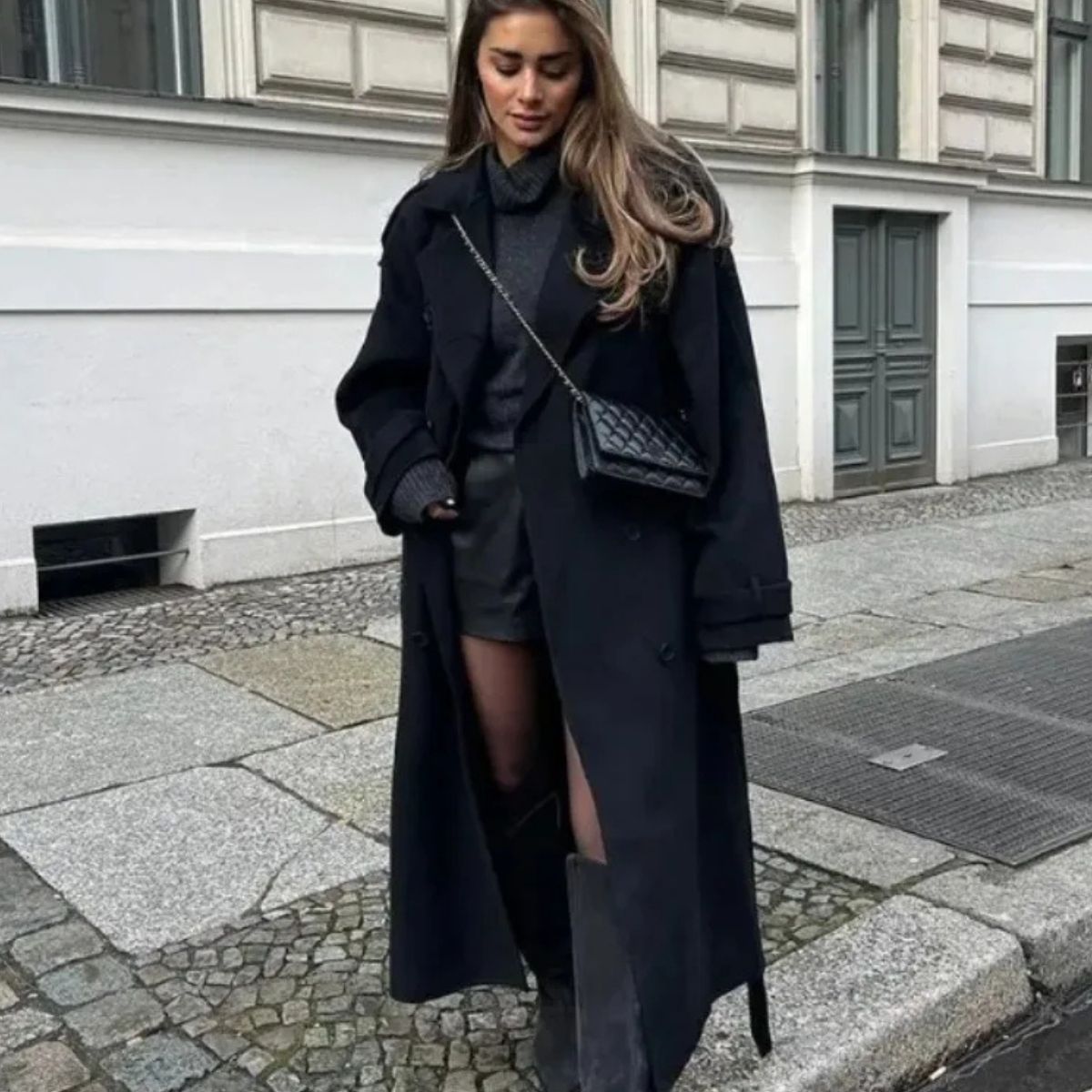 Long Wool Blend Trench Coat – Double Breasted Winter Overcoat with Belt