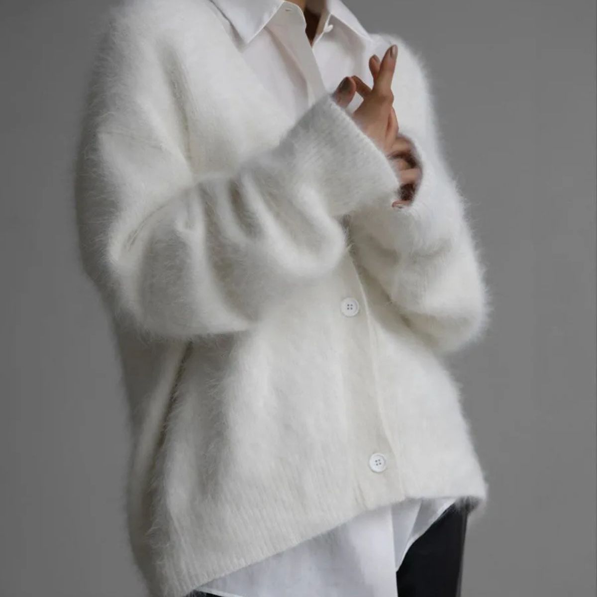 Chic Cashmere Jumper – Soft Warm Cardigan