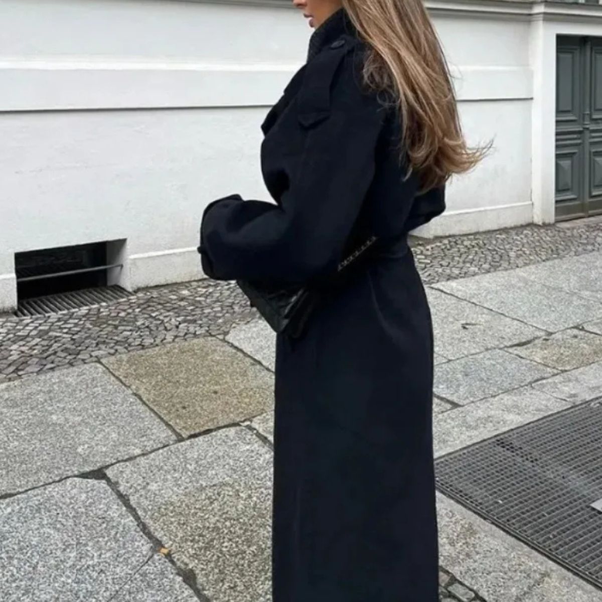 Long Wool Blend Trench Coat – Double Breasted Winter Overcoat with Belt