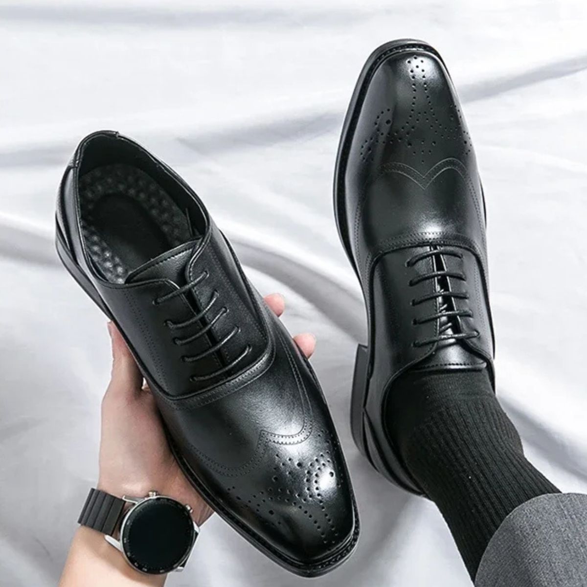 Brogue Oxford Shoes – Leather Lace-Up Shoes
