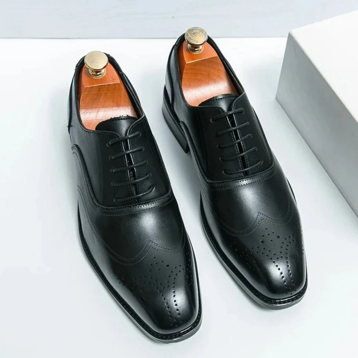Brogue Oxford Shoes – Leather Lace-Up Shoes