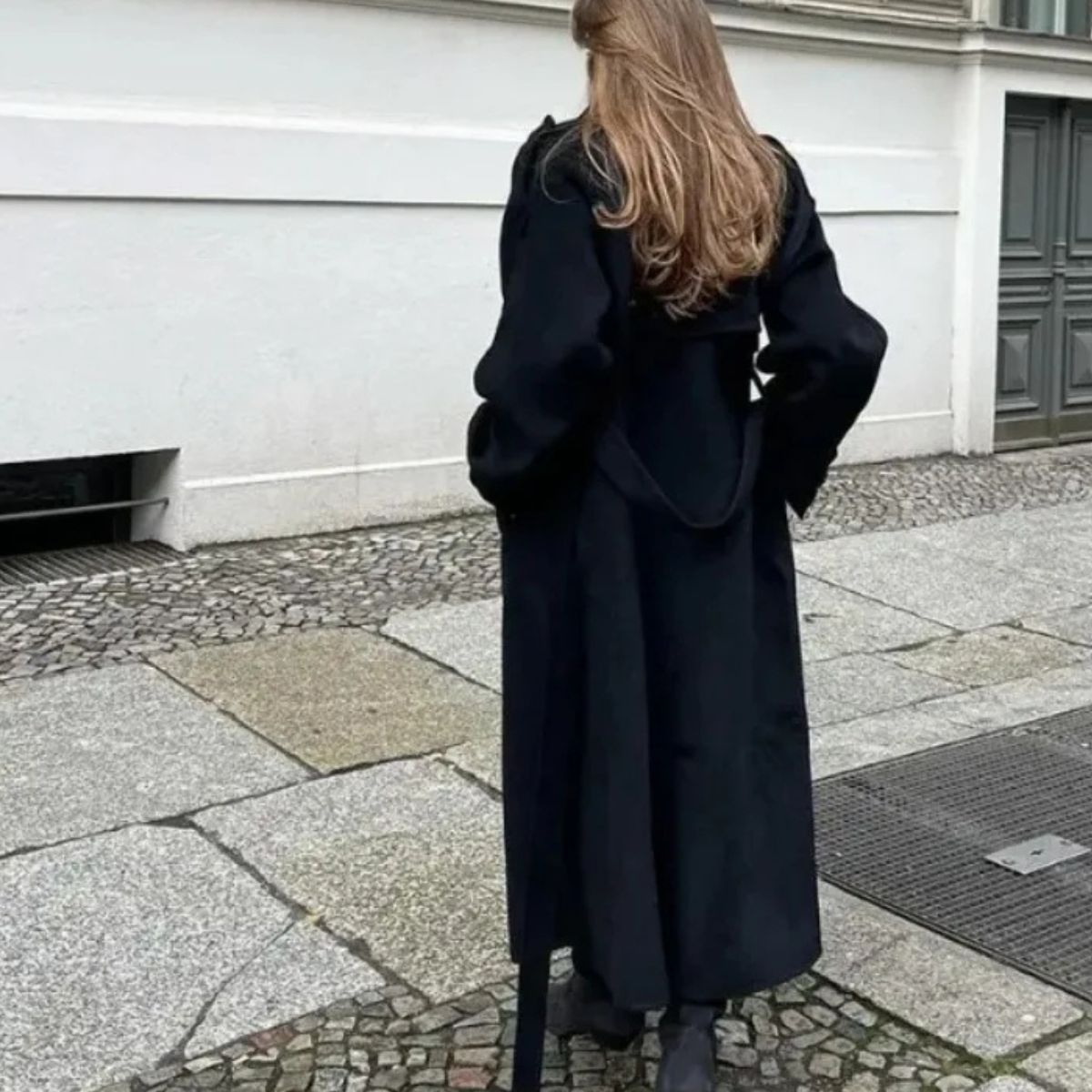 Long Wool Blend Trench Coat – Double Breasted Winter Overcoat with Belt